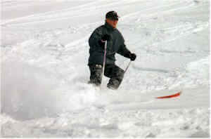 Helmut im Tiefschnee